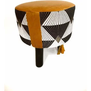 Alternative view of Tabourets